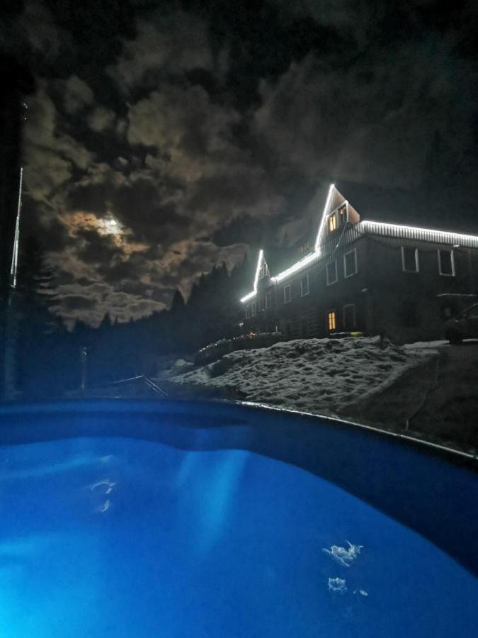 Chata Pod Studnicnou Pec pod Sněžkou Buitenkant foto