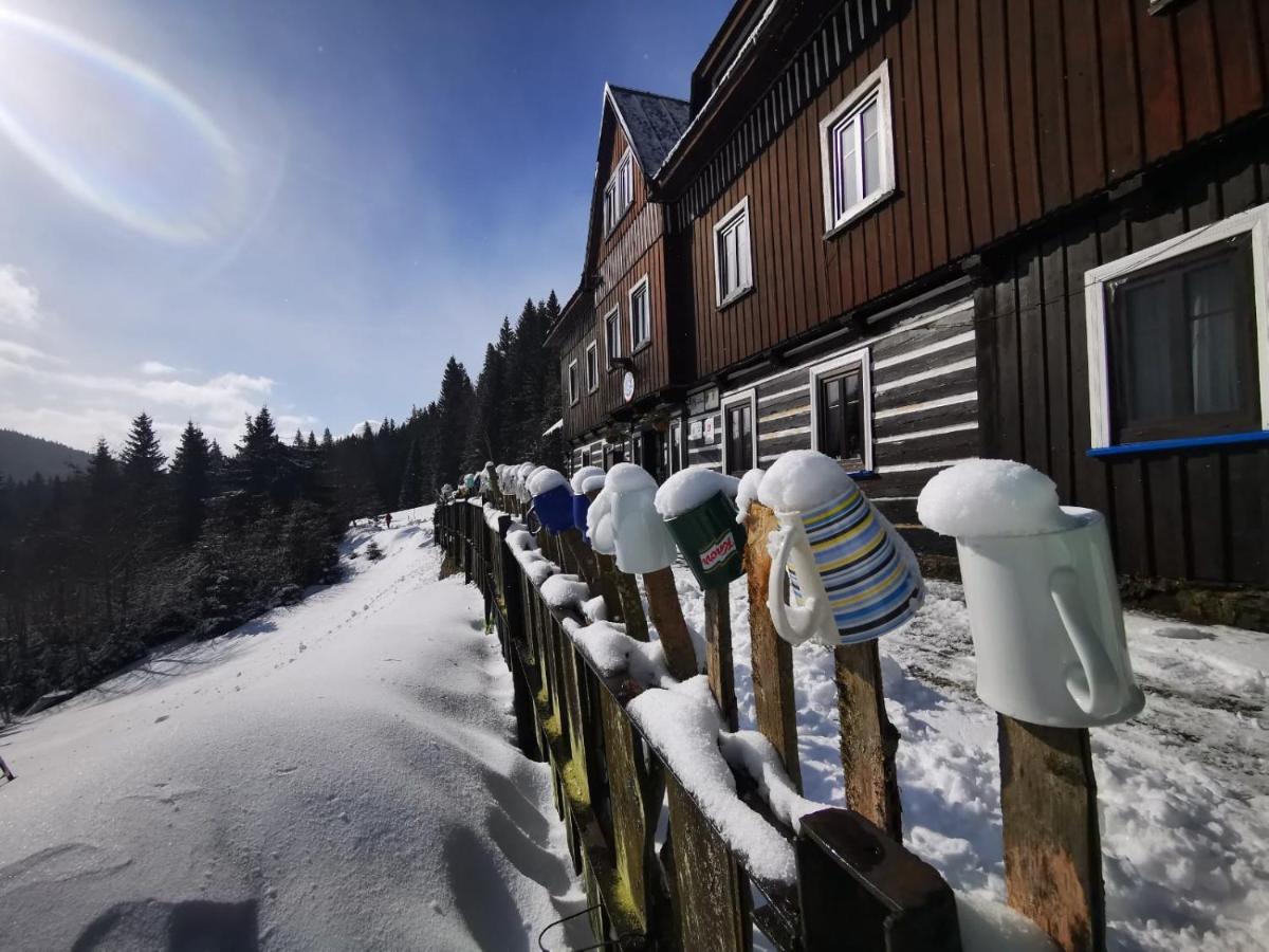 Chata Pod Studnicnou Pec pod Sněžkou Buitenkant foto