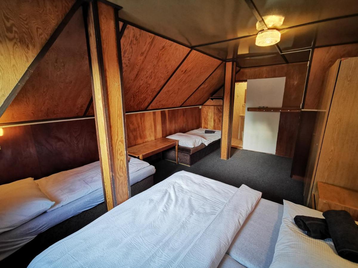 Chata Pod Studnicnou Pec pod Sněžkou Buitenkant foto